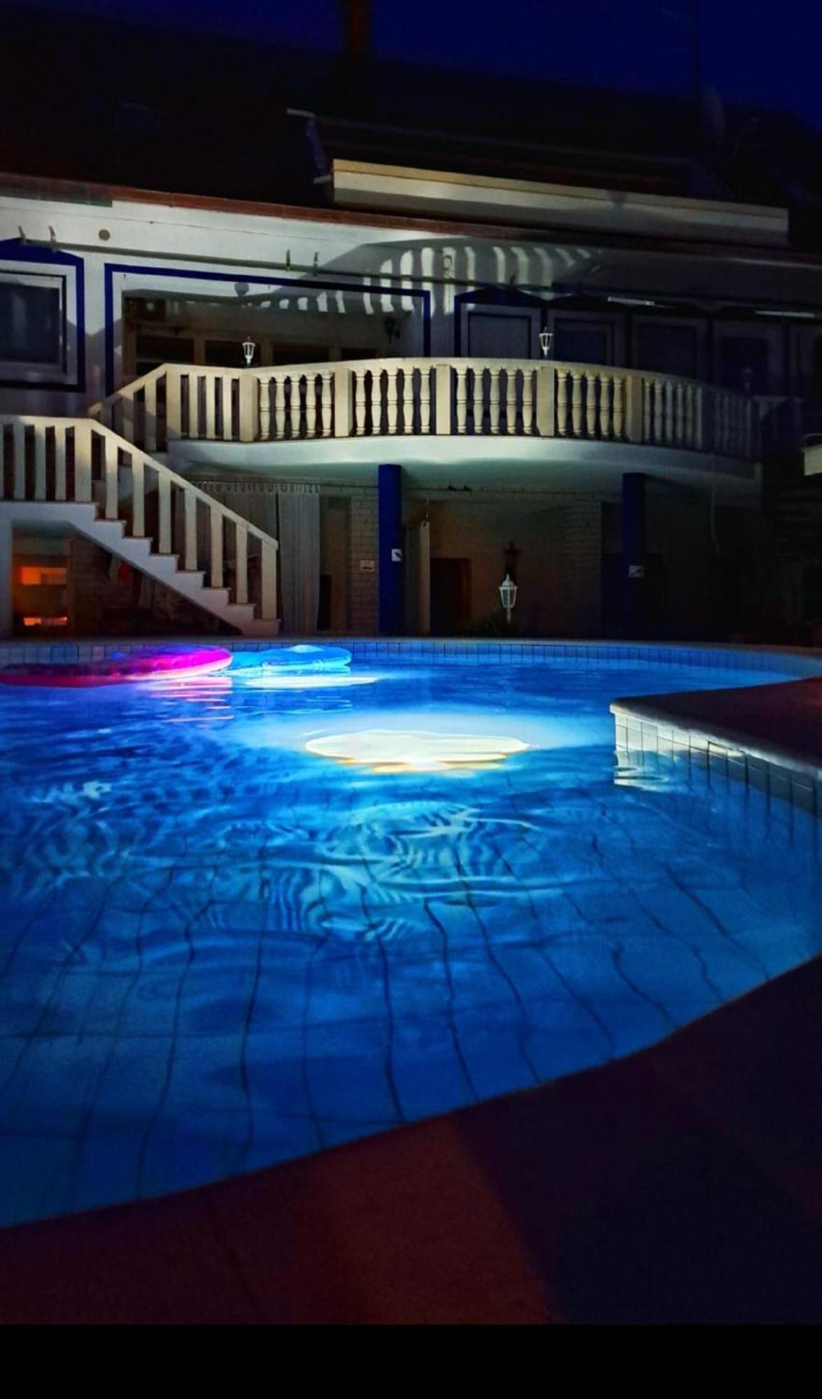 Villa Elit ดูกีรัท ภายนอก รูปภาพ